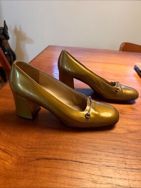 Gucci Metallic Gold Round-Toe Block Heel Pumps